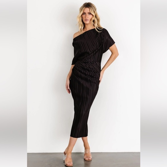 formal party wear dress Black/Gold Long Plus Size Black Tie for $59.0 – The Color:Picture color all-dress Sunday Brunch // Lady